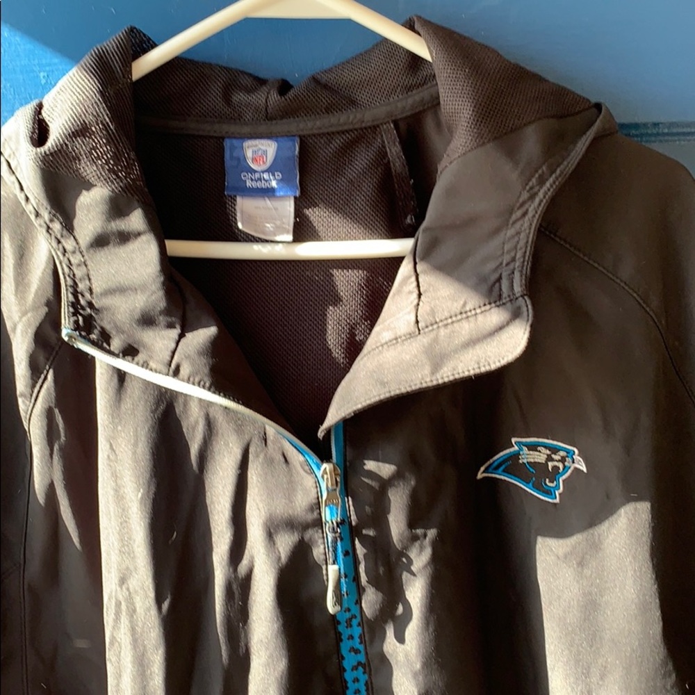 Men’s 2X NFL Panther jacket. Excellent condition.